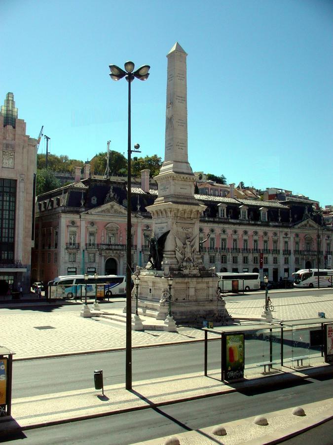 Inn-Chiado Restauradores Prime Suites Лиссабон Экстерьер фото